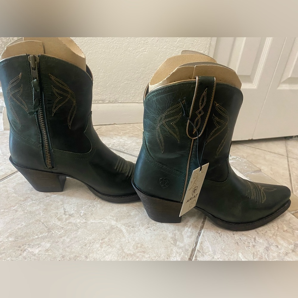 Women’s Ariat boots